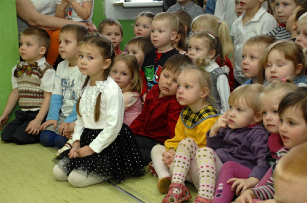 Trešdien, 4. aprīlī, Bauskas novada bērnudārzā «Zīlītē» risinājās Bauskas un Rundāles novada pirmsskolas izglītības iestāžu darbinieku metodiskais pasākums. Abu novadu bērnudārzu pārstāves tikās, lai smeltos jaunas idejas, dalītos pieredzē...
Autors: Ivars Bogdanovs