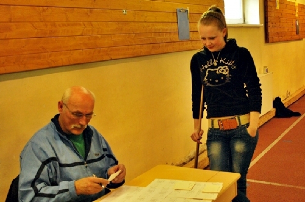 Sporta bāzēs sestdien, 31. martā, tika noskaidroti uzvarētāji deviņos sporta veidos Bauskas novada ziemas un pavasara sporta spēlēs. Sacensībās piedalījās arī kaimiņu novadu komandas.
Sporta centra «Mēmele» galvenā speciāliste Inga Ūbele...
Autors: Uldis Varnevičs