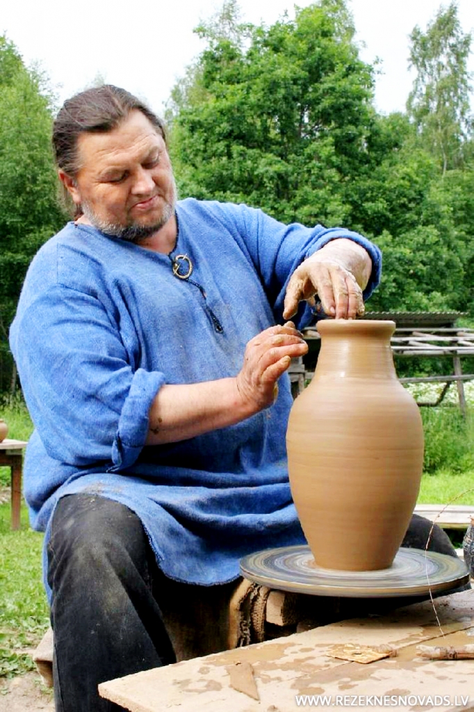 Evalds Vasilevskis – tradicionālās podniecības leģenda.
Autors: Solveiga Ikerte