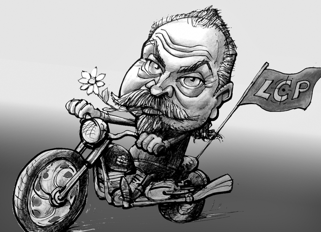 Edvīns Puķe no Latvijas Centriskās partijas aizraujas ar
motobraukšanu. Viņa partijiskās nostādnes paredz – tirgus
ekonomika jāizbeidz.
Autors: Vilnis Bulavs