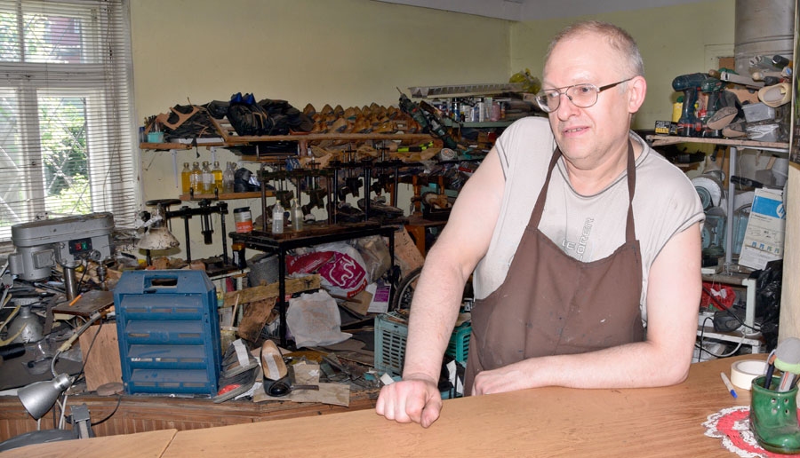 Aivars Baļčūns lēš, ka dienā garām pabrauc ap 1000 «fūres».
Autors: Ivars Bogdanovs