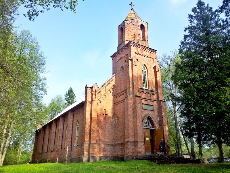 Budbergas luterāņu baznīca.