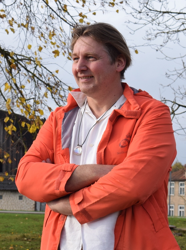 Reinis Ziļevs: «Vērtība nav bizness, bet gan apziņa un sapratne, kāpēc te esmu un daru.»Žanna Zālīte
Autors: Žanna Zālīte