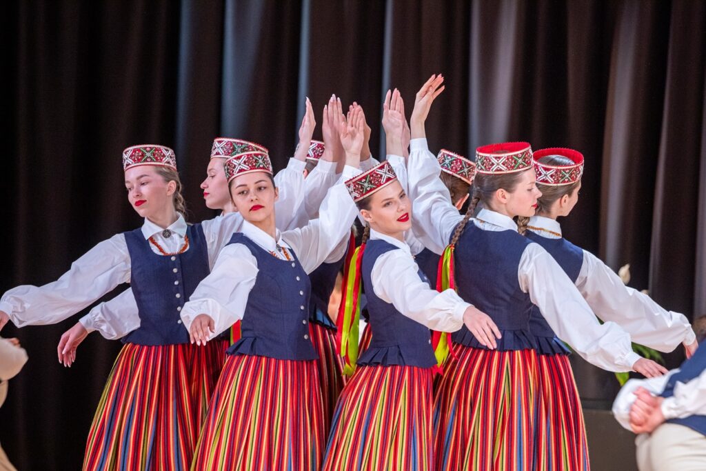 Aluksniesiem.lv raksta attēla aizvietotājs