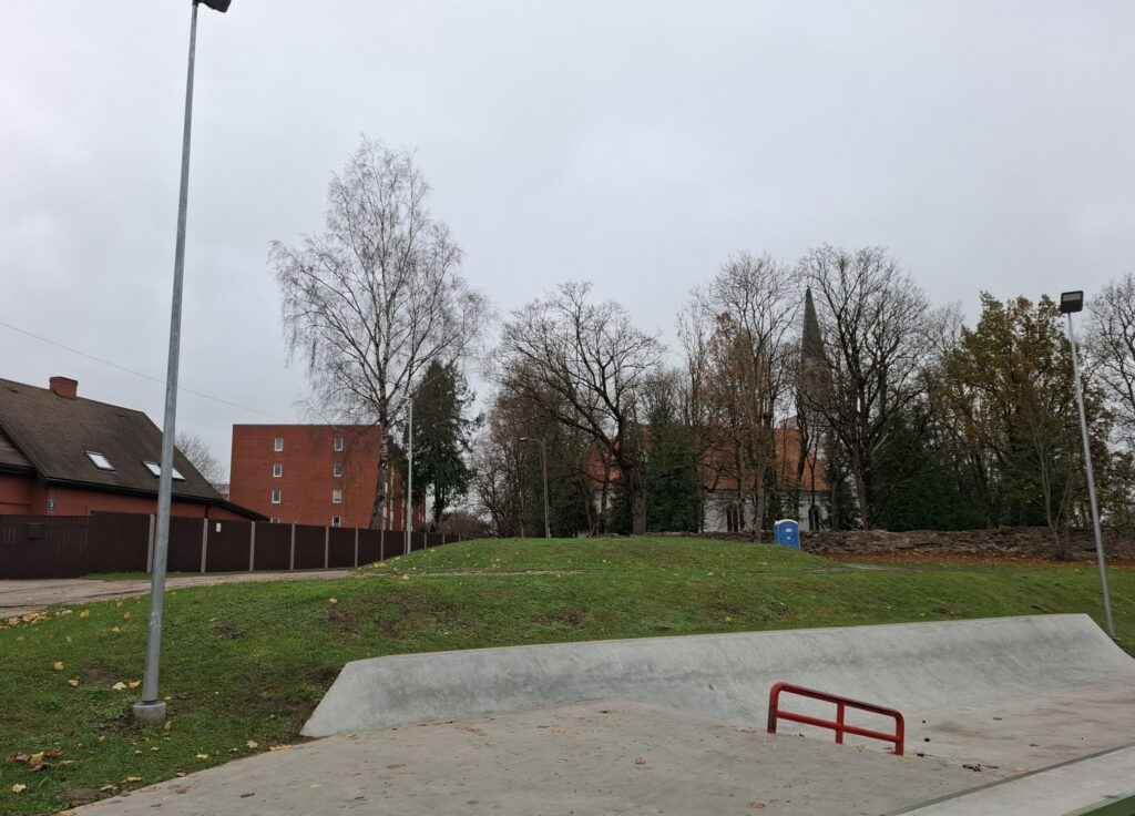 Aluksniesiem.lv raksta attēla aizvietotājs
